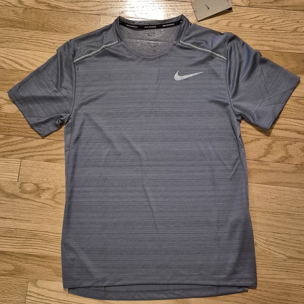NEW Nike Men's Size Small Gray SS Dri-fit Performance Running Shirt